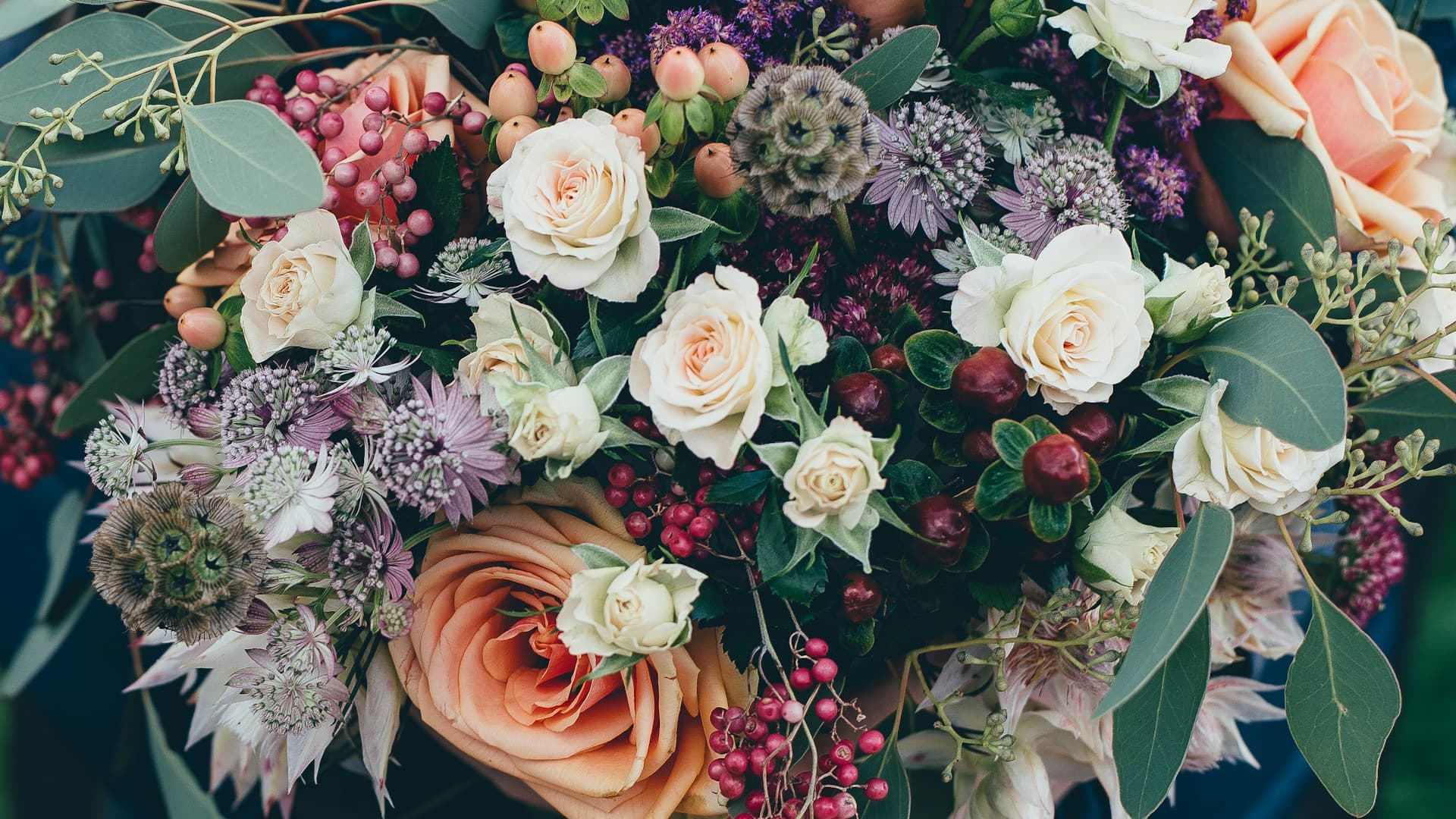 Mga Flower Shop at Pet Shop